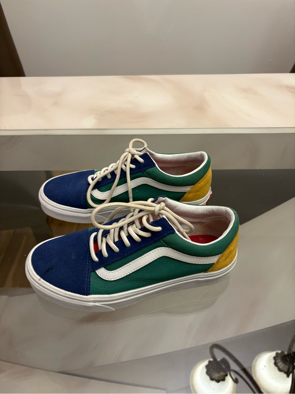 Women’s US Size 6.5 Men’s US 5, Vans Old Skool Yacht Club Sneakers Multicolored